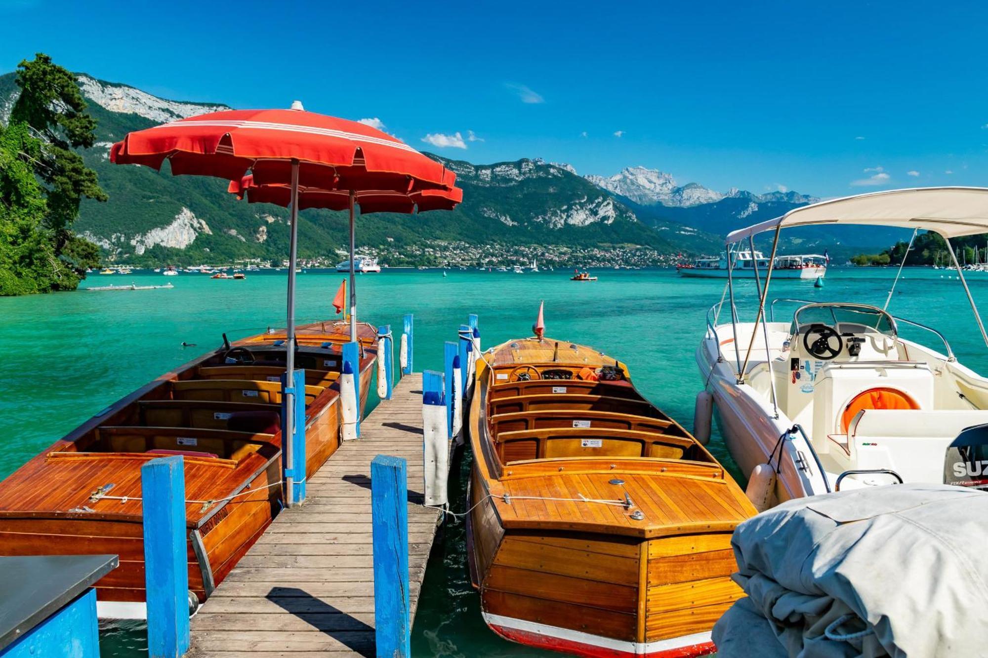 Le Bleu Du Lac 3 Etoiles - Secteur Recherche, Calme & Familiale, A 300M Du Lac & De La Vieille Ville, Garage Prive Annecy Luaran gambar