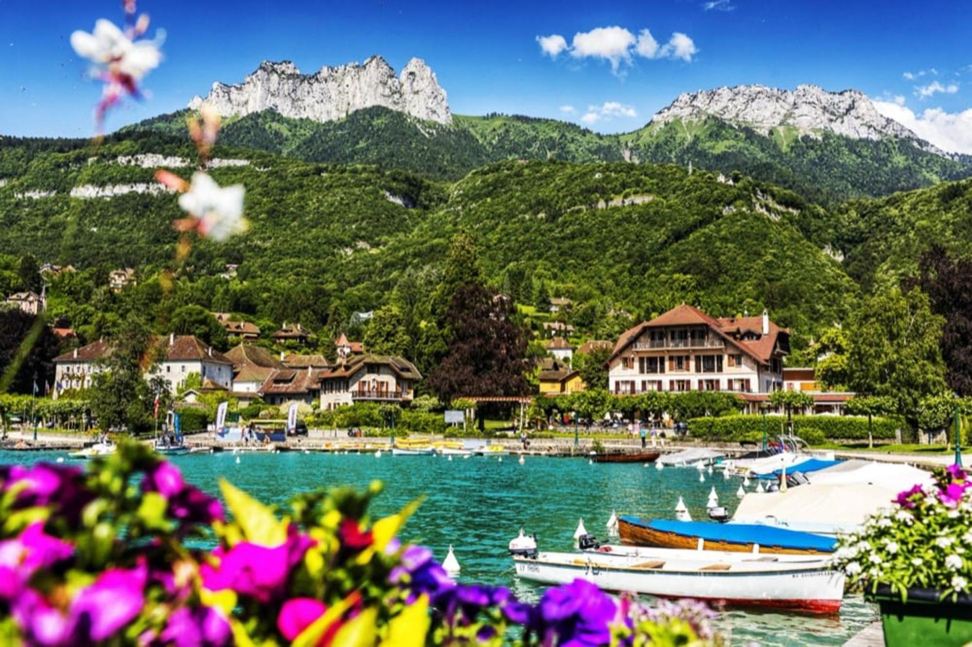Le Bleu Du Lac 3 Etoiles - Secteur Recherche, Calme & Familiale, A 300M Du Lac & De La Vieille Ville, Garage Prive Annecy Luaran gambar